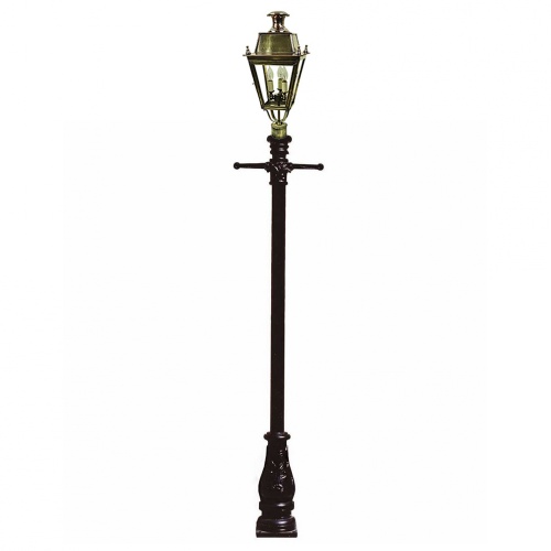 Balmoral 3 Light with 3″ Post Mount