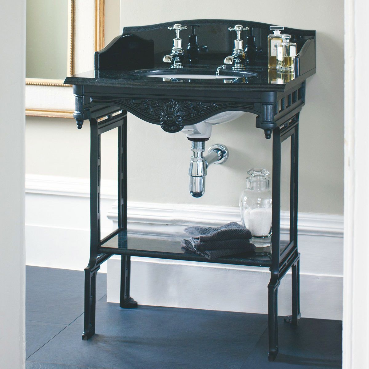 Basins & Washstands