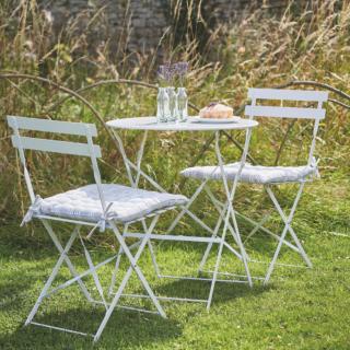 Garden Tables & Seating