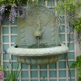 Garden Water Tanks and Fountains