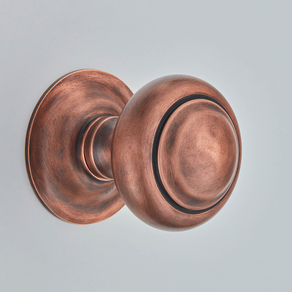 Camber Centre Door Knob