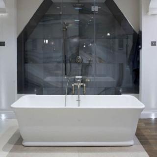 BC Designs Magnus Bath