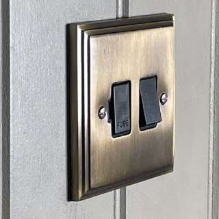 SWITCHED FUSED SPUR