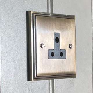 5 AMP SOCKET