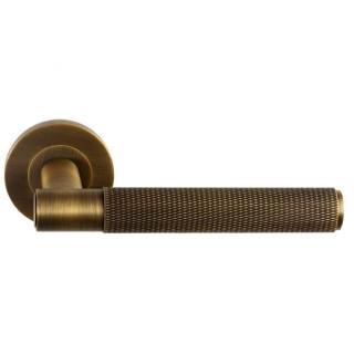 Alexander and Wilks - Spitfire Knurled Lever on Round Rose - Pair