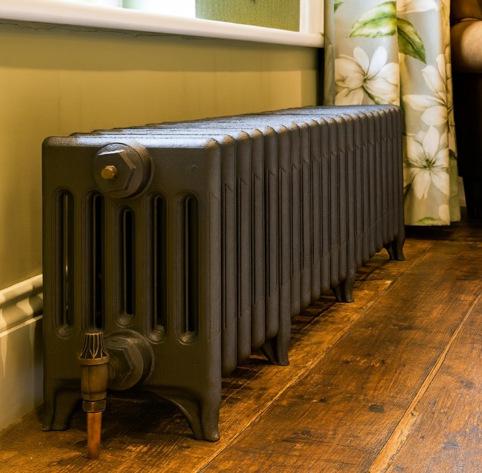 Victorian 6 325mm Cast Iron Radiators