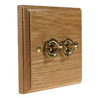 Wood 2 Gang 2Way 10Amp Toggle Switch in Solid oak