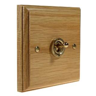 Wood 1 Gang 2Way 10Amp Toggle Switch in Solid Oak
