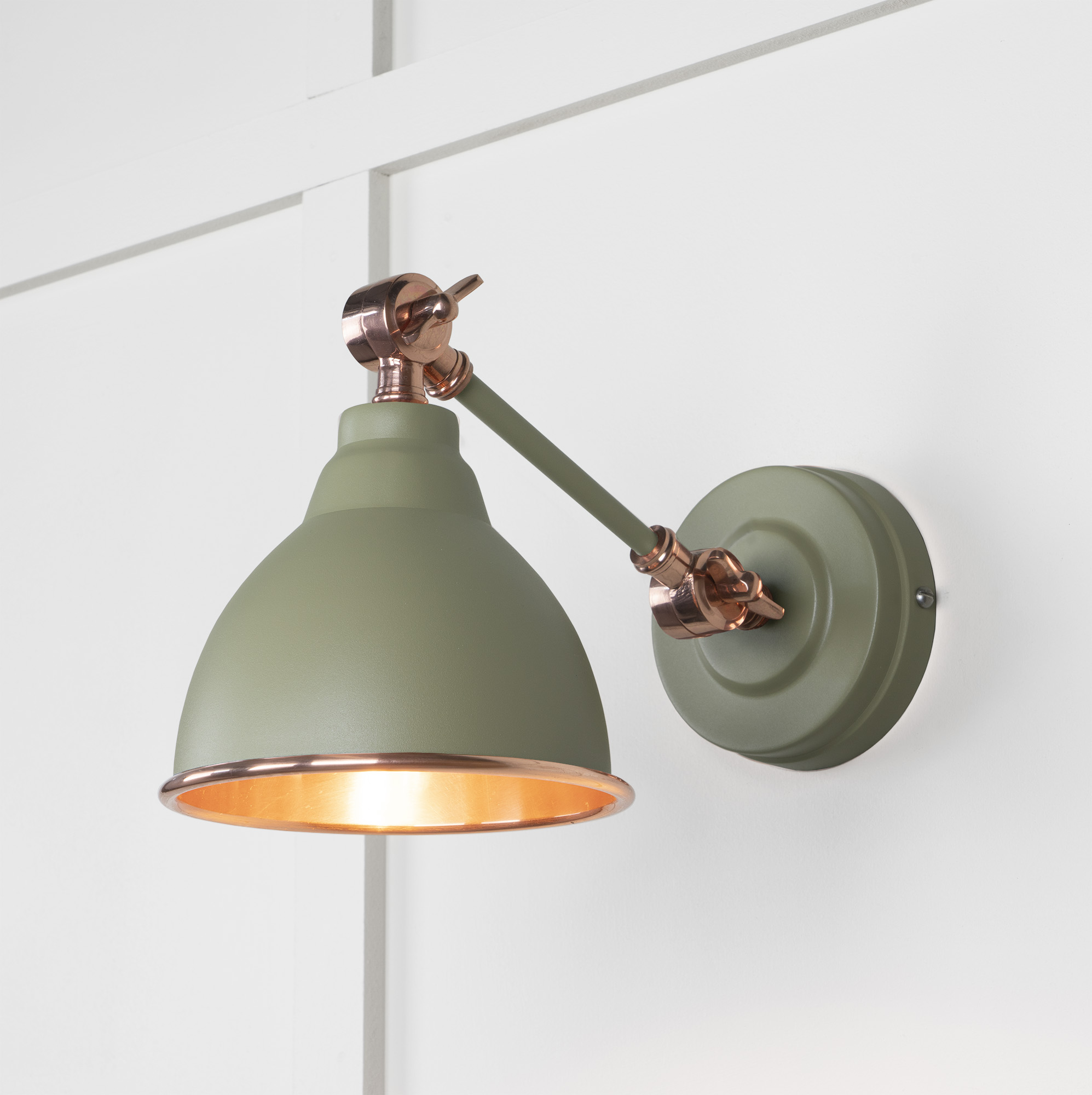 Smooth Copper Brindley Wall Light in Tump